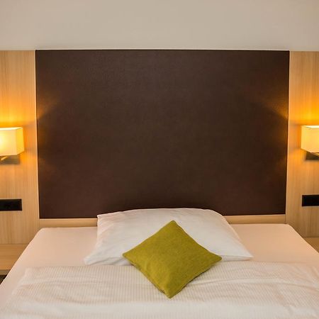 Hotel Hoeri Inn Esterno foto