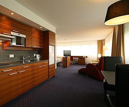 Hotel Hoeri Inn Esterno foto