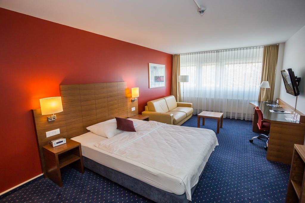 Hotel Hoeri Inn Esterno foto
